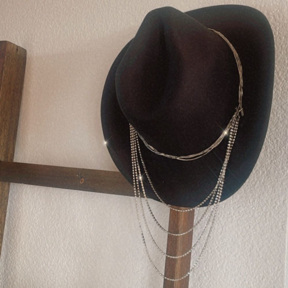 Black rhinestone cowgirl hat - Picture 6 of 6